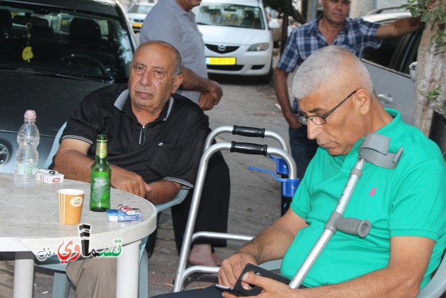 كفرقاسم -فيديو : جموع المصلين يؤدون صلاة عيد الفطر السعيد في مسجد ابي بكر الصديق .. وتتصافح الايدي وتتعانق الرقاب وسط فرحة عارمة